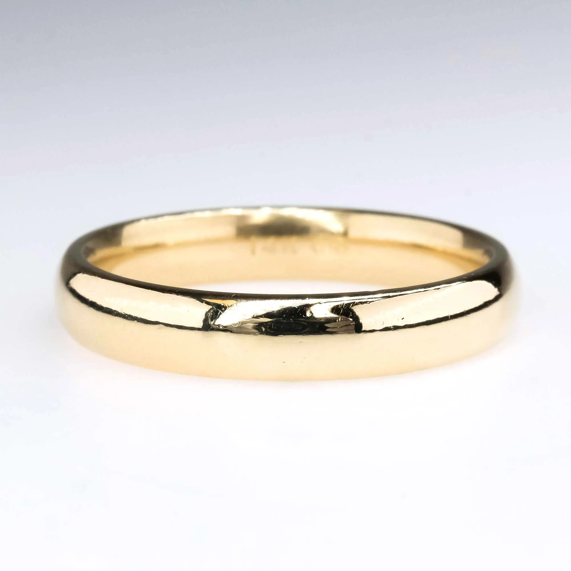 14K Yellow Gold Men's 4.1mm Wide Comfort Fit Wedding Band Ring Size 10