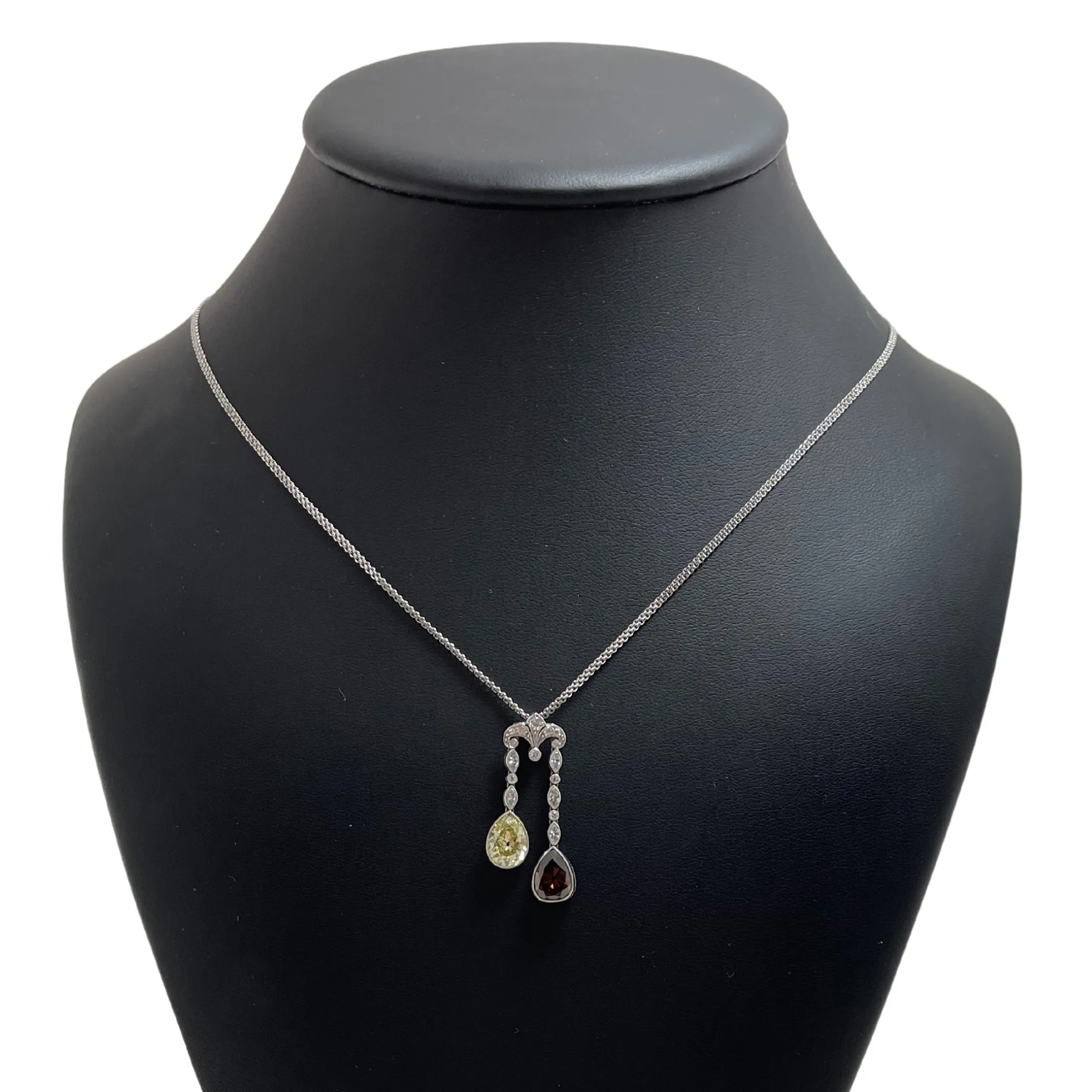 Art Deco 1.80ct Fancy Yellow and 1.54ct Fancy Brown Diamond pendant in Platinum C.1925 - GIA certified