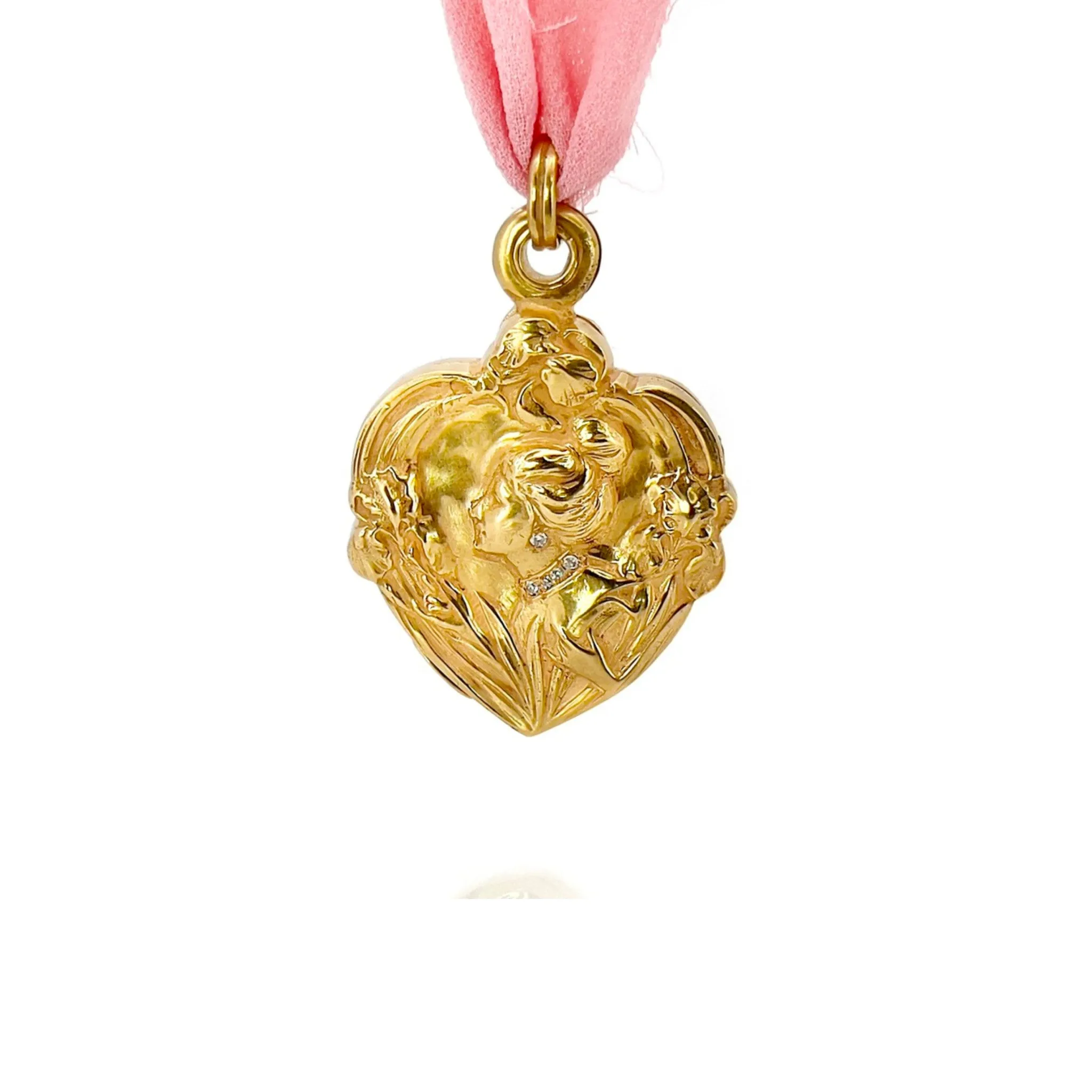 Art Nouveau 14KT Yellow Gold Diamond Heart Locket