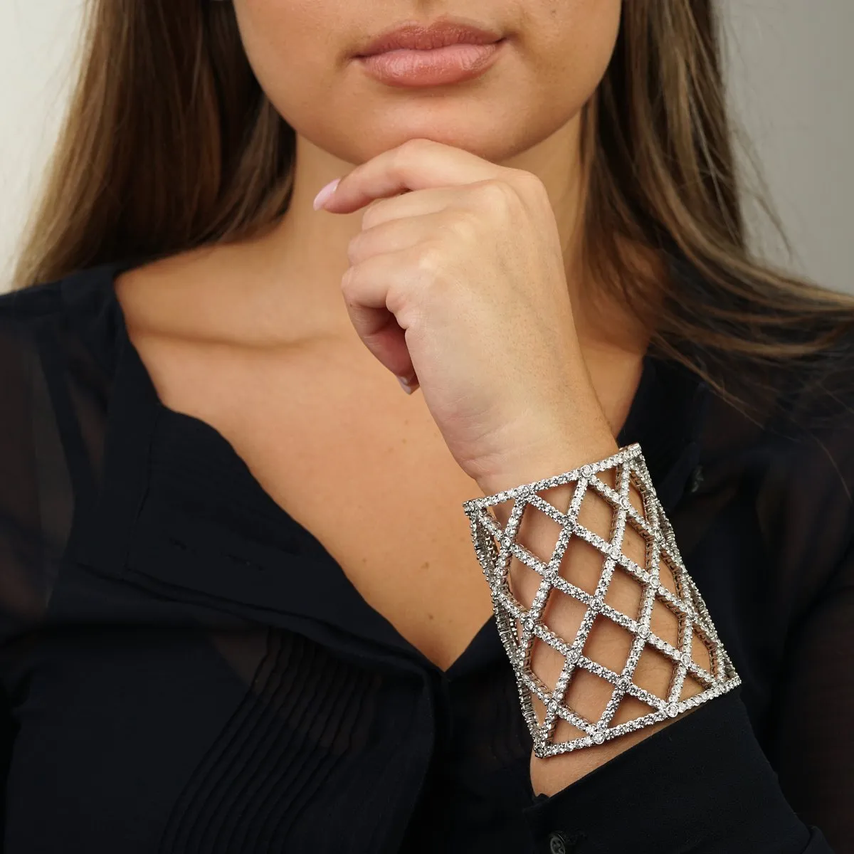 Boucheron 64.47ct Weave Diamond 18k White Gold Cuff