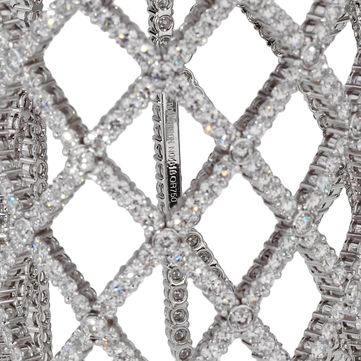 Boucheron 64.47ct Weave Diamond 18k White Gold Cuff