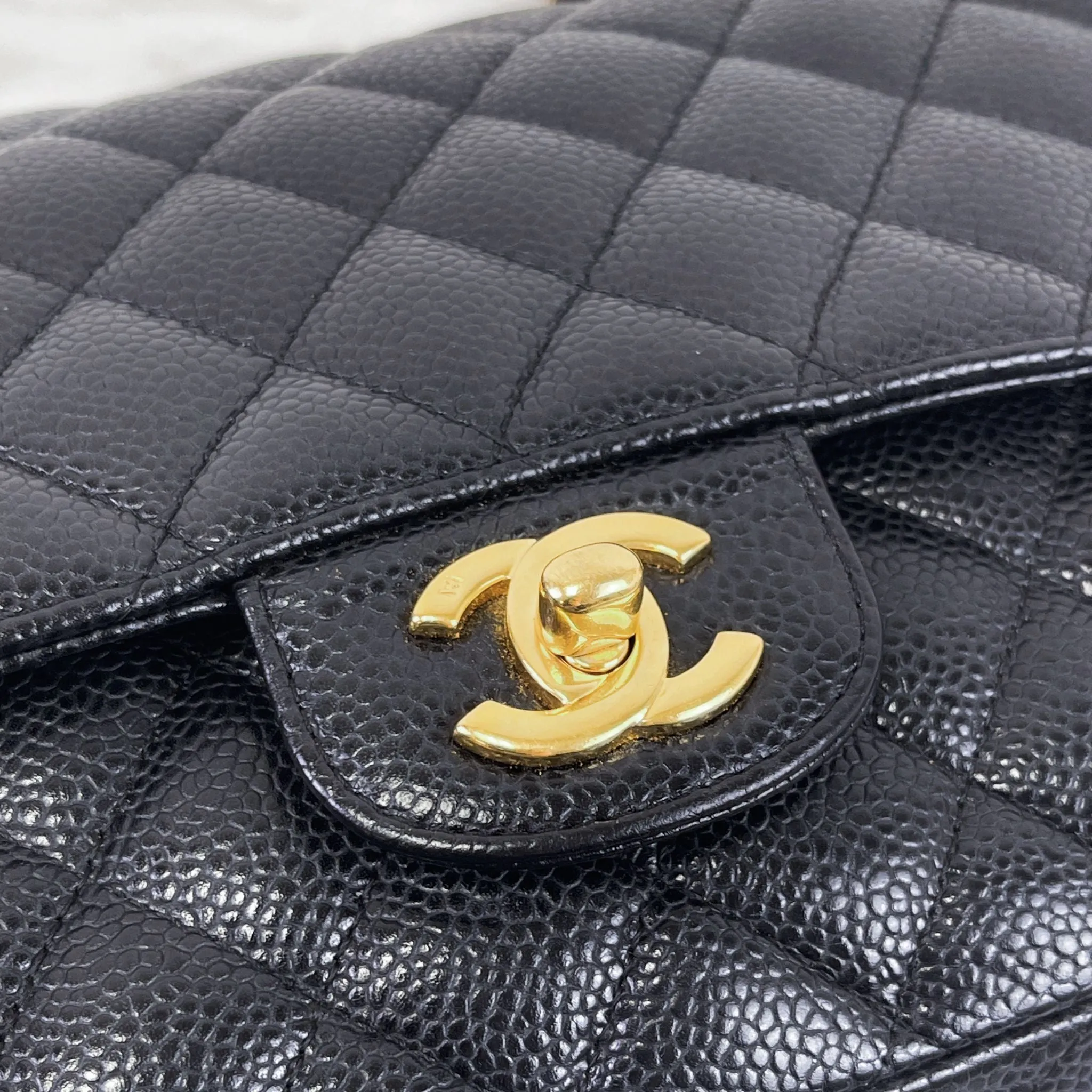 Chanel Vintage Classic Medium