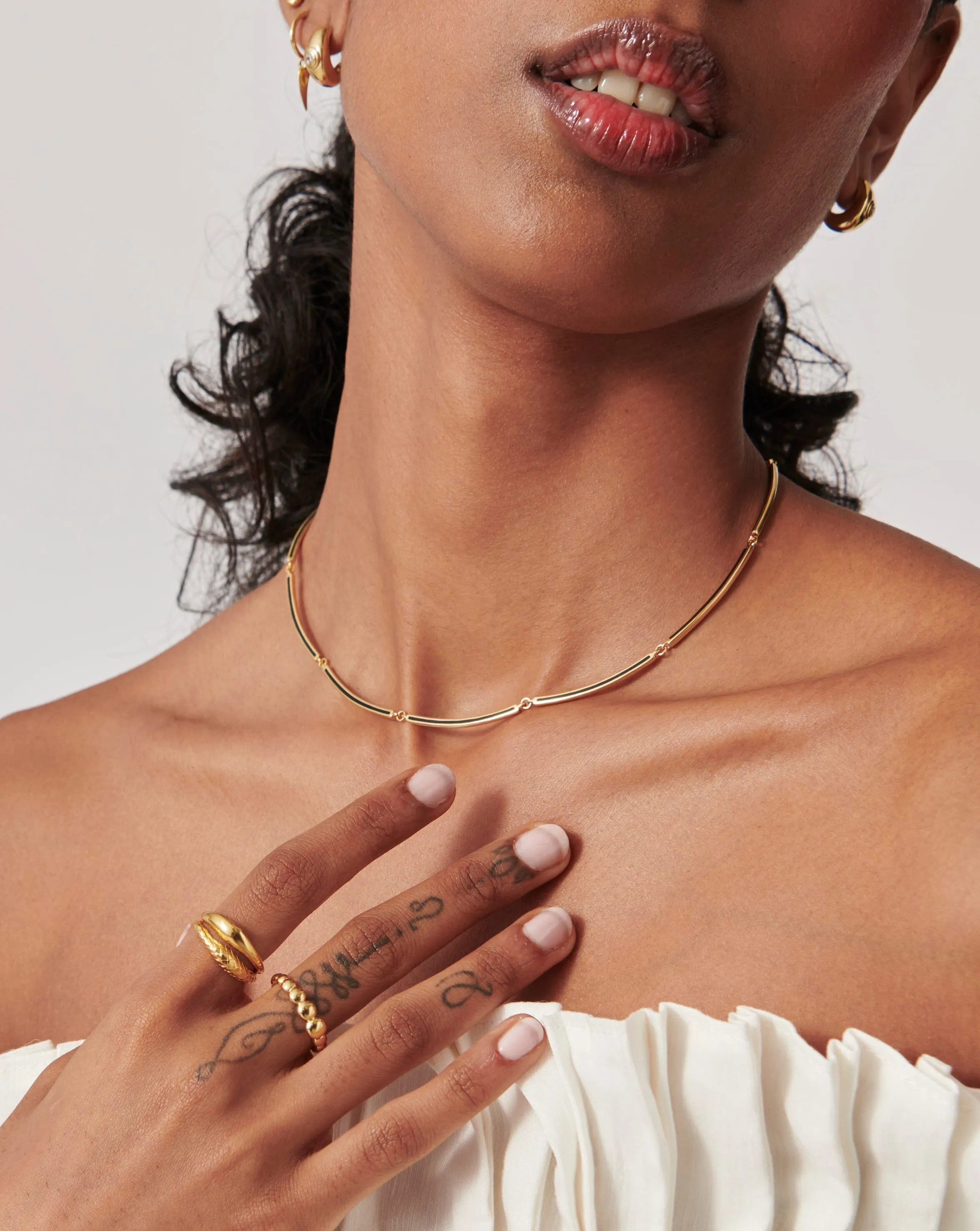 Enamel Reversible Byline Link Choker | 18k Gold Plated