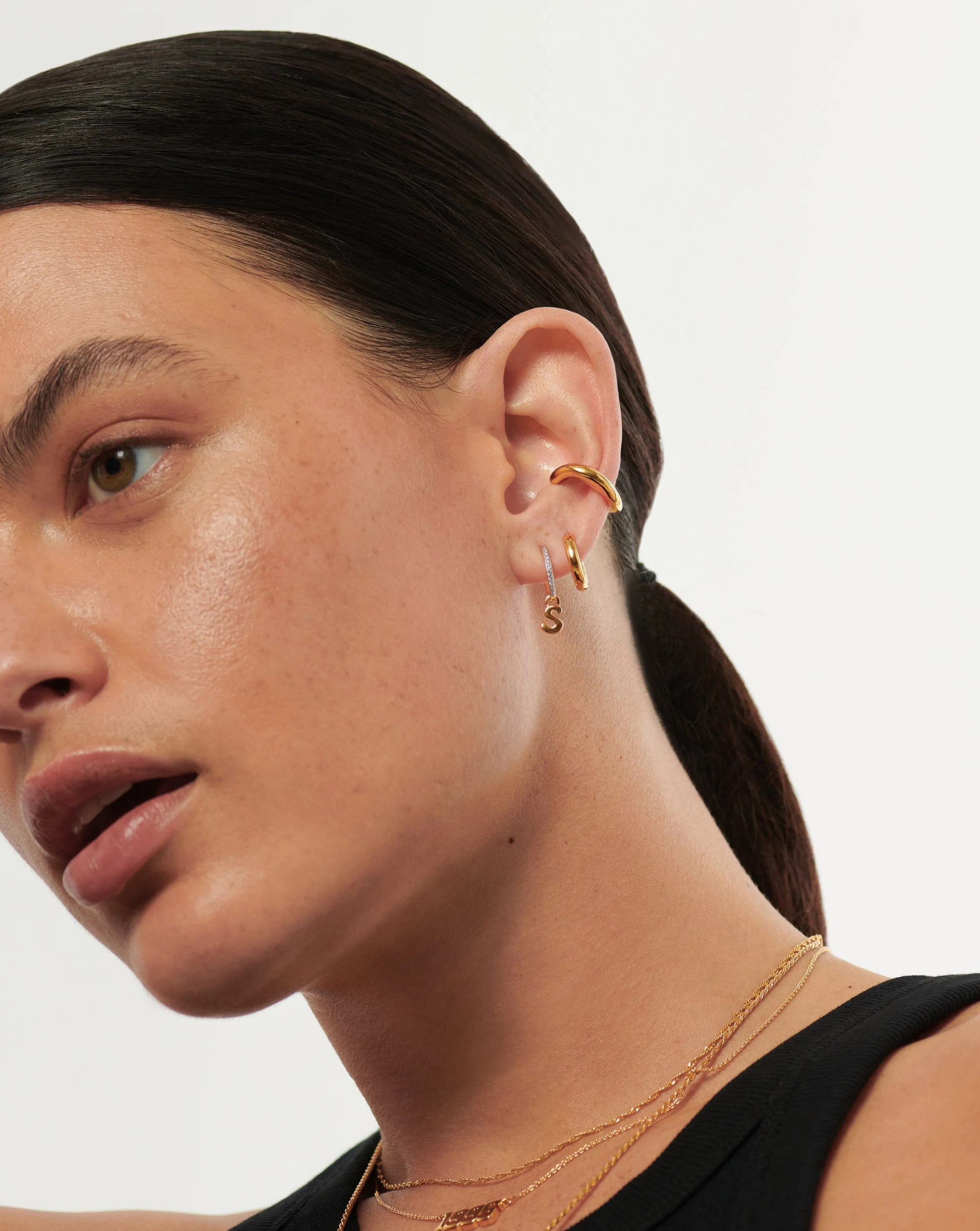 Initial Single Charm Hoop Earring - Initial S | 18k Gold Vermeil