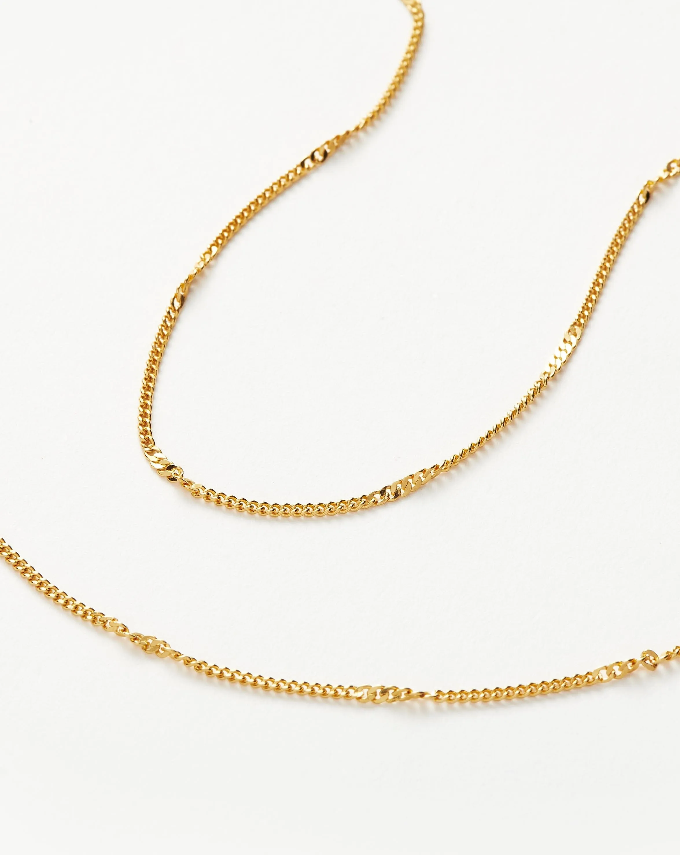 Isa Curb Chain Necklace