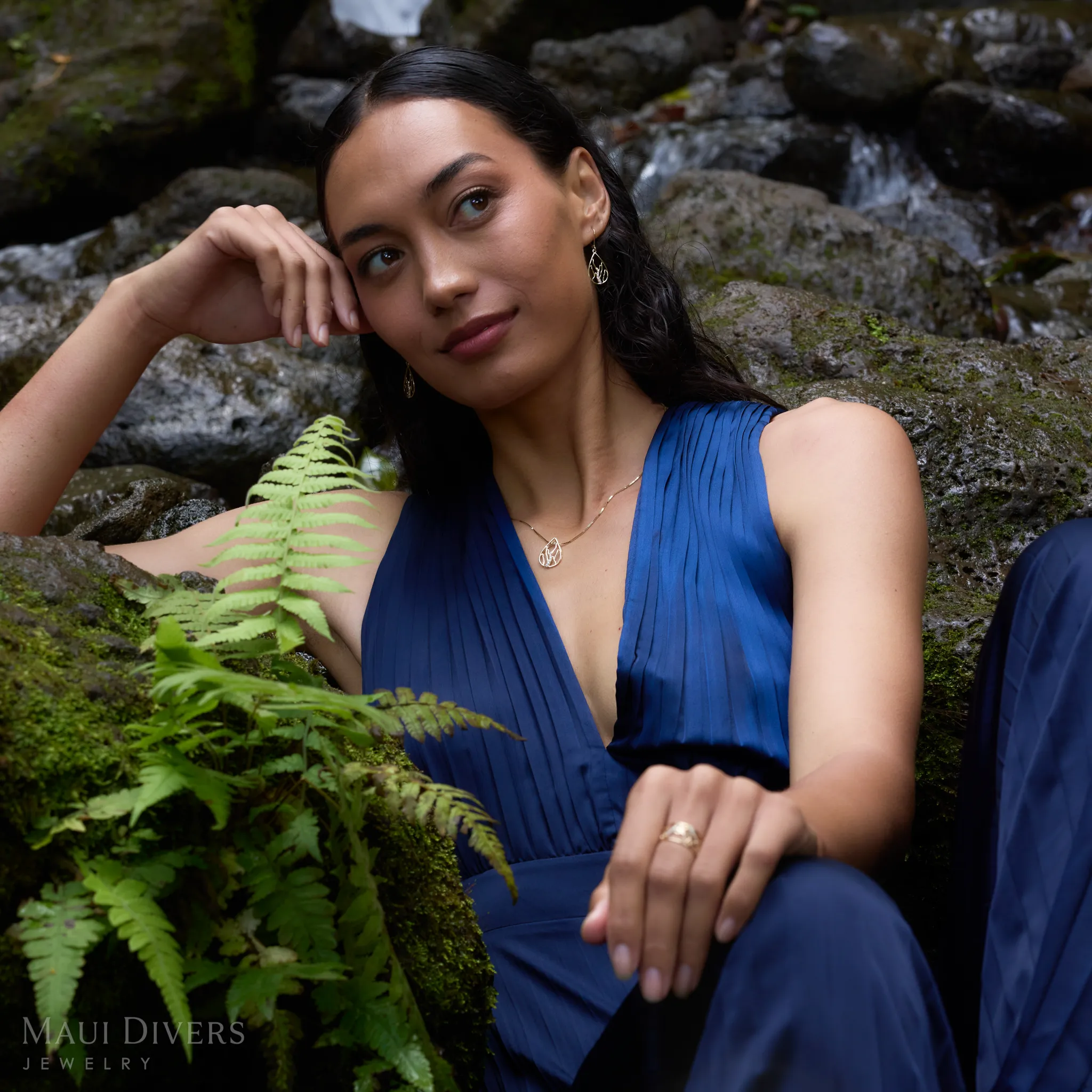 Koolau Waterfall Earrings in Gold with Diamonds - 21mm