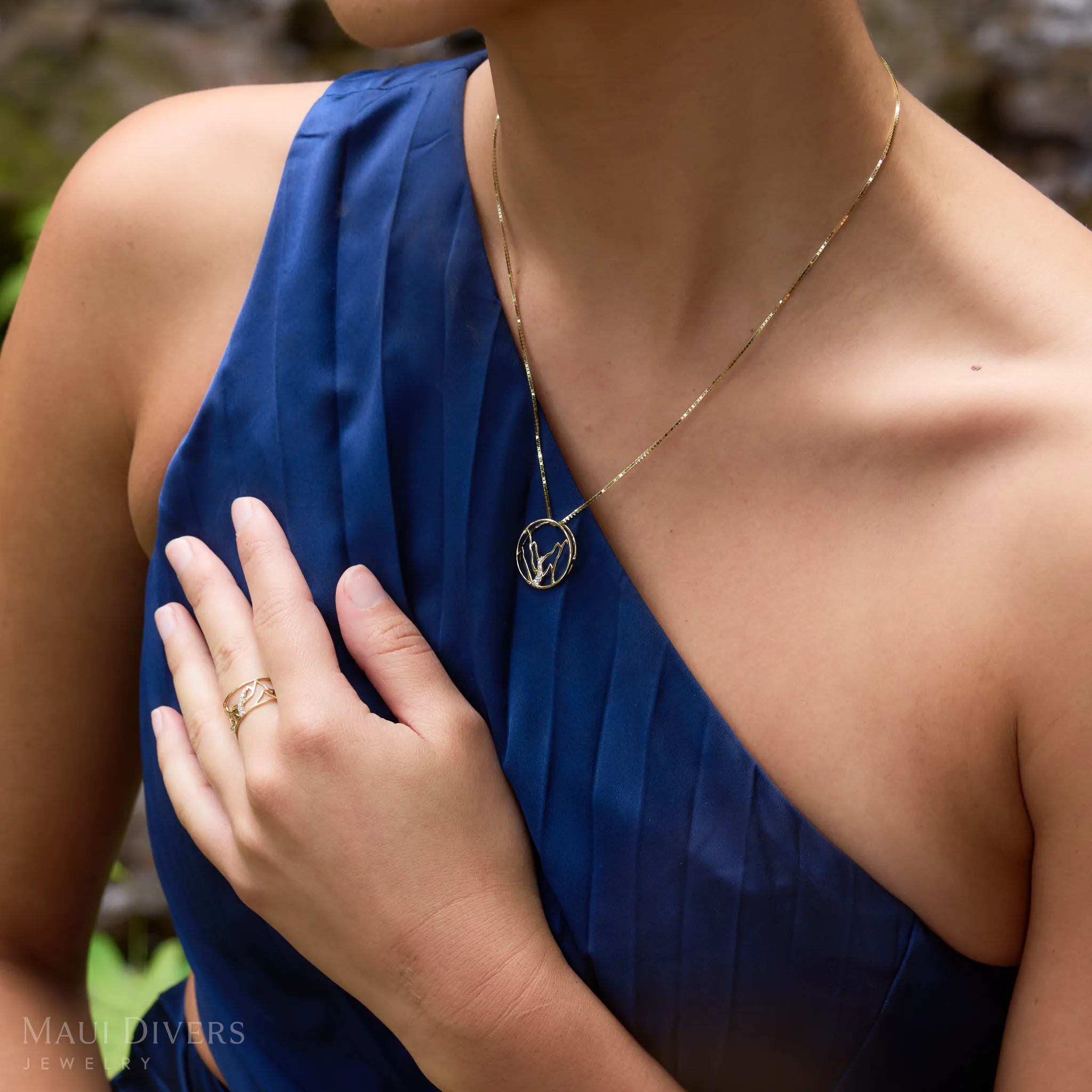 Koolau Waterfall Pendant in Gold with Diamonds - 20mm
