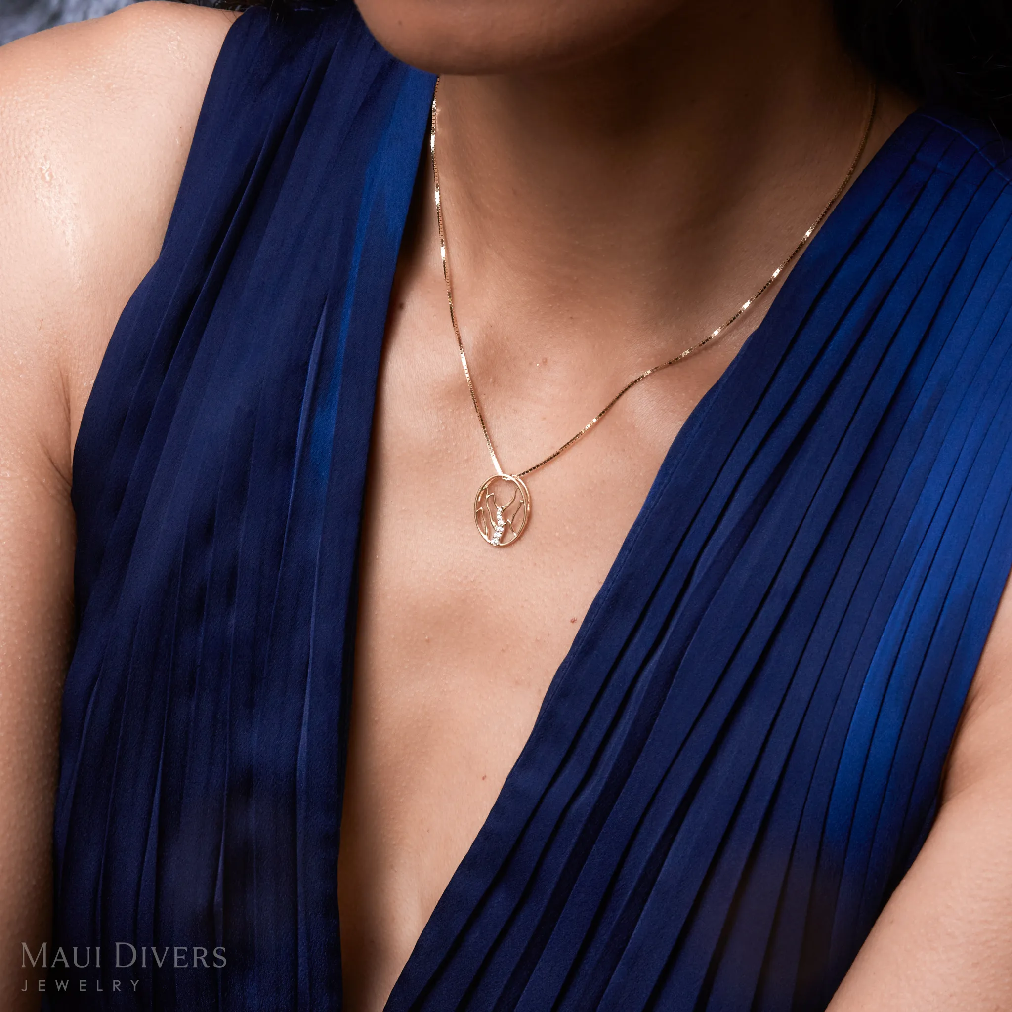Koolau Waterfall Pendant in Gold with Diamonds - 20mm
